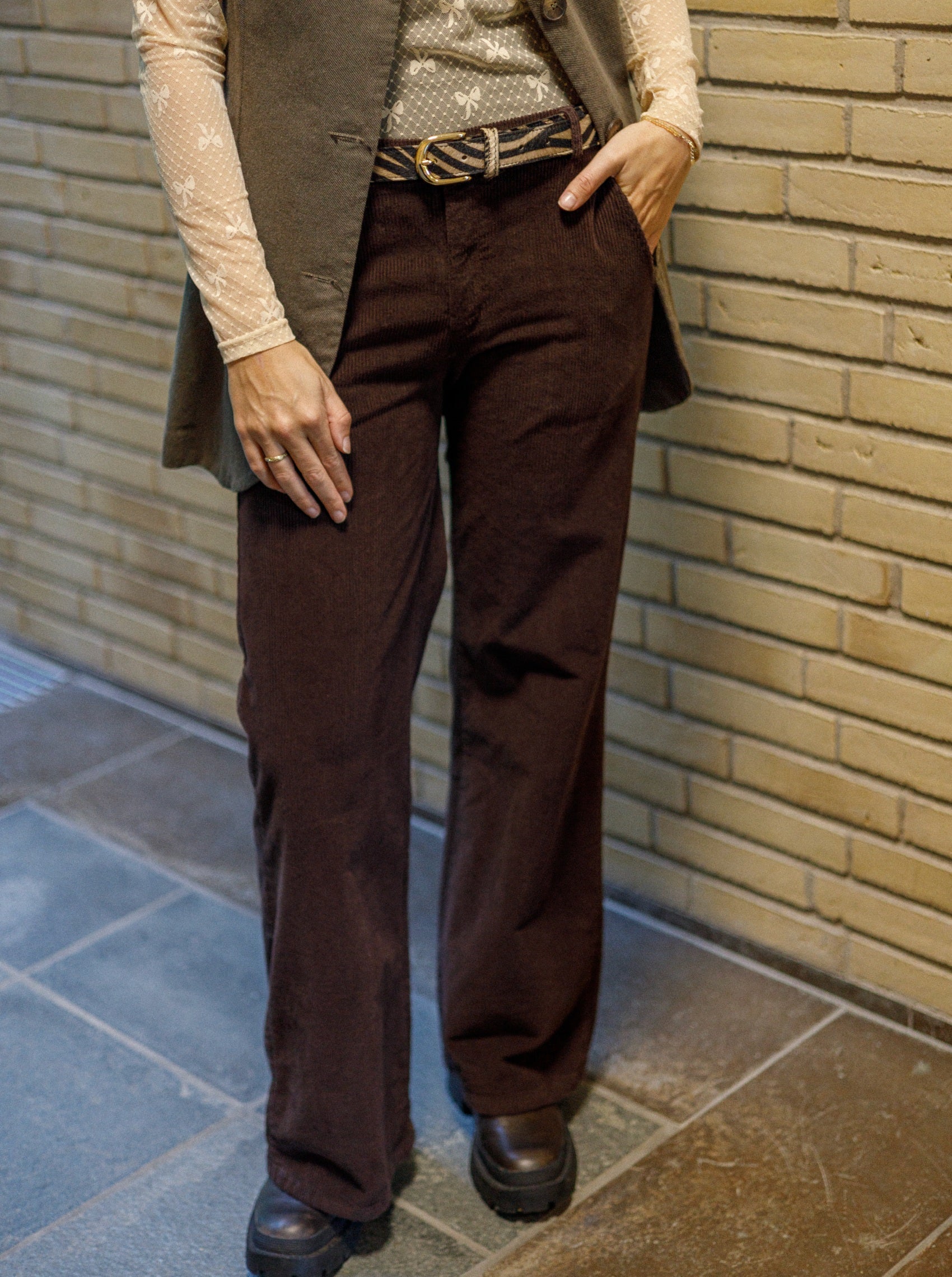 BCCORA corduroy box pant - Coffee - Black Colour