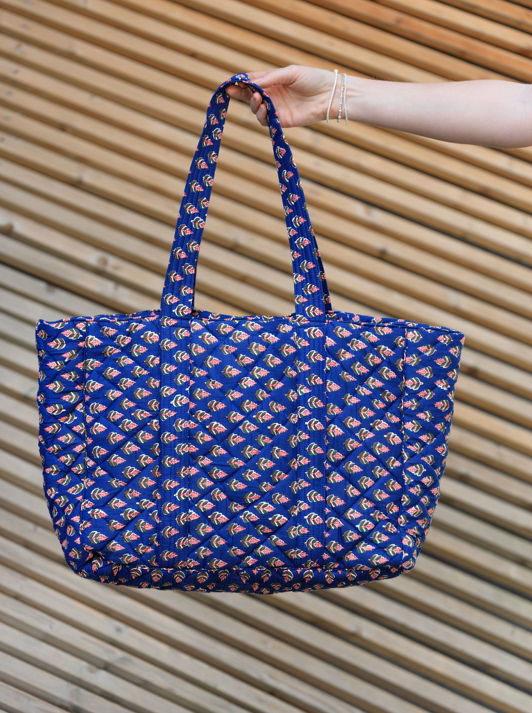 BCFLORA quilted tote bag - Blue Icon - Black Colour