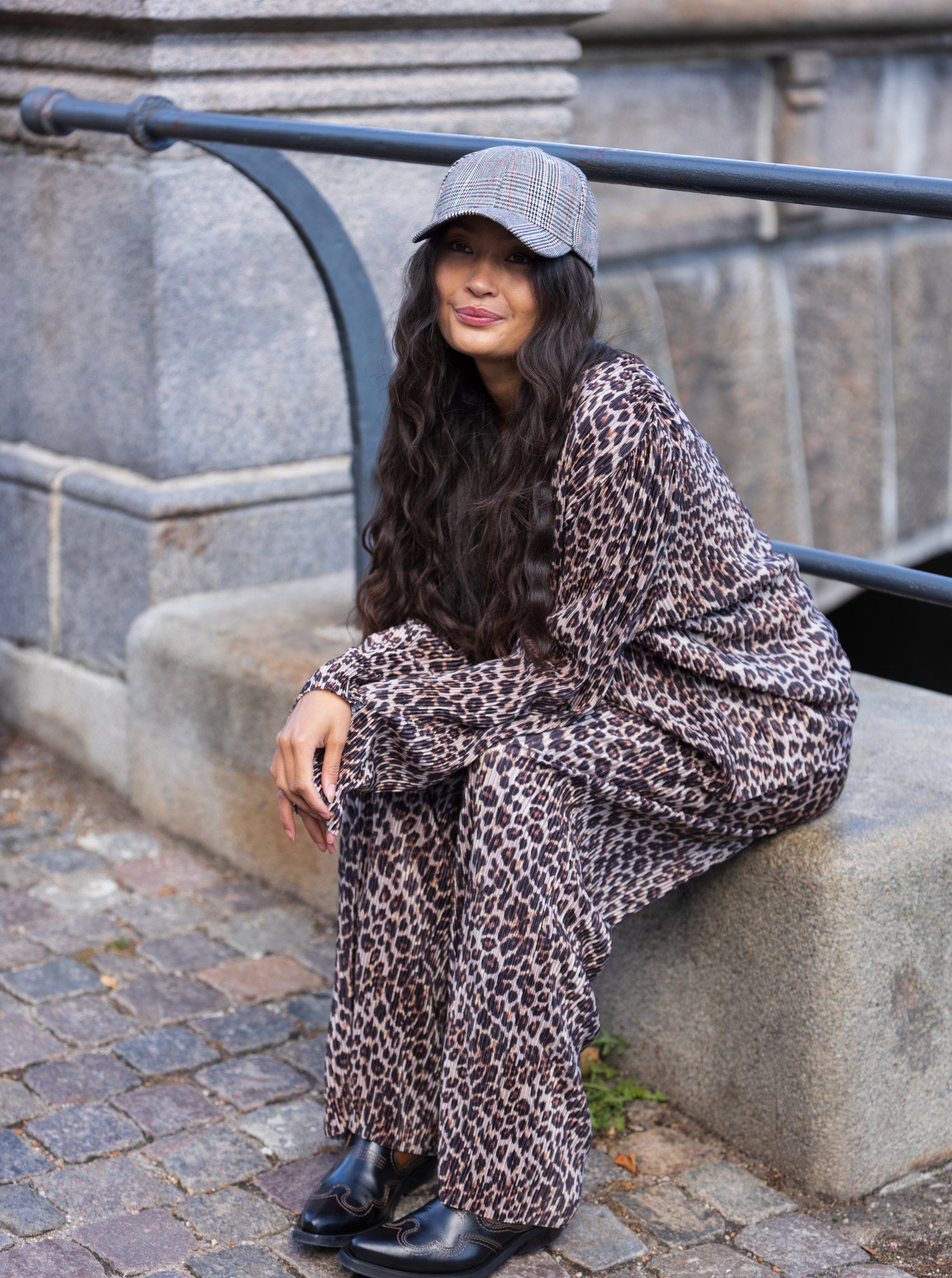 BCHAYDEN plissé pant - Leo - Black Colour