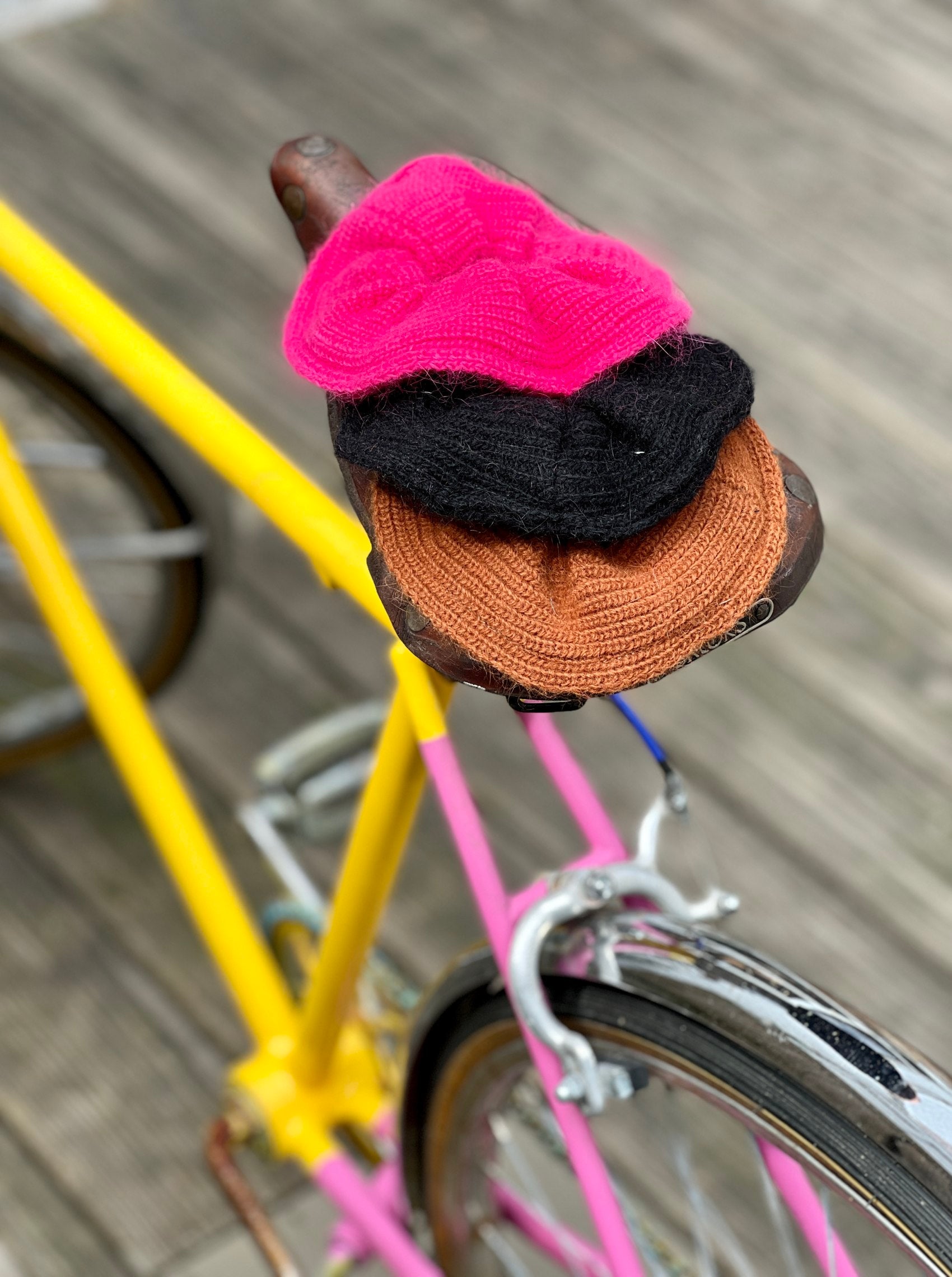 BCMARGA knitted scrunchie - Pink - Black Colour